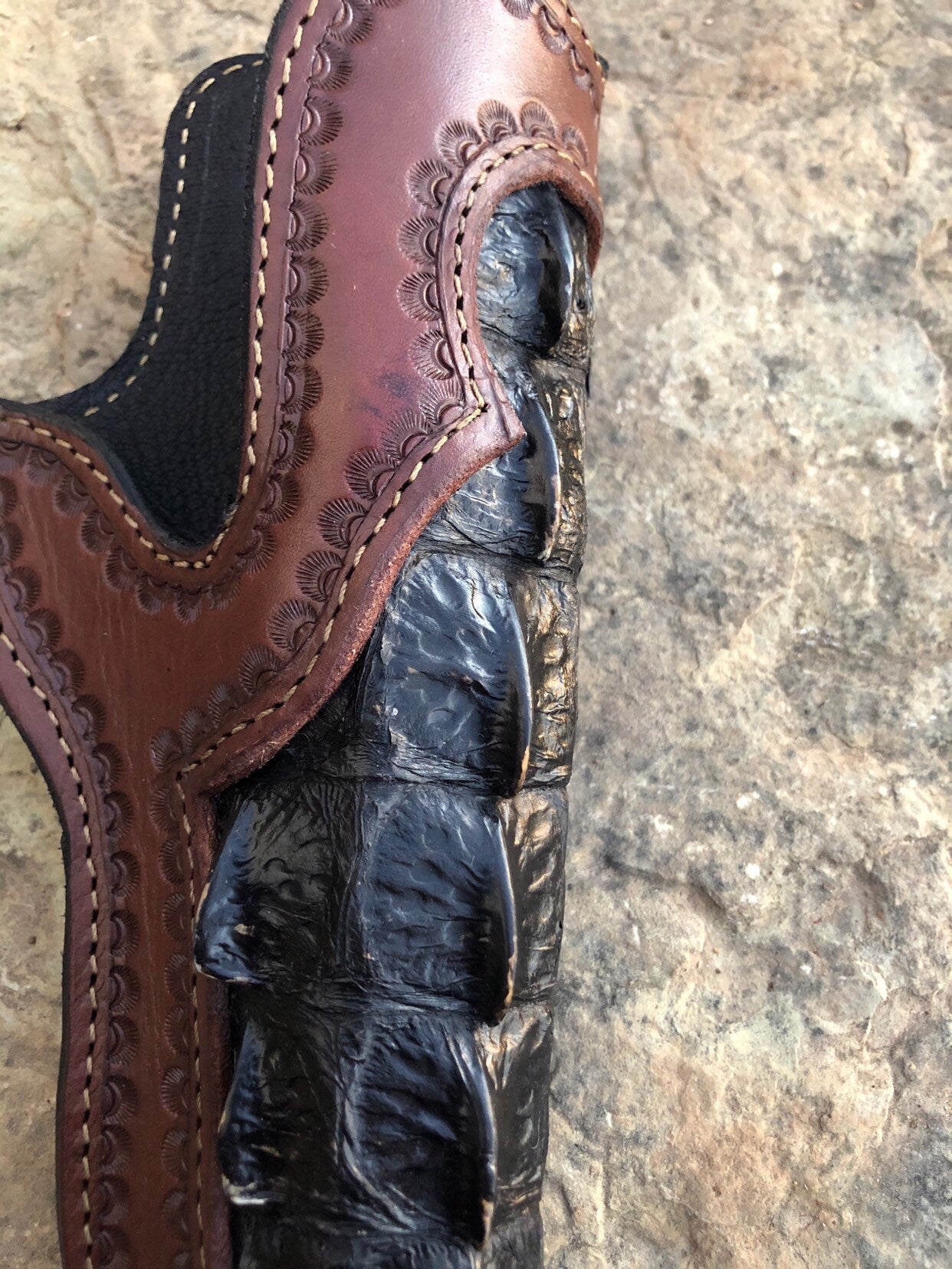 Hand Made 1911 holster with Louisiana wild gator inlay, Herman Oak leather with soft leather lining, Colt 1911, Standard frame 1911