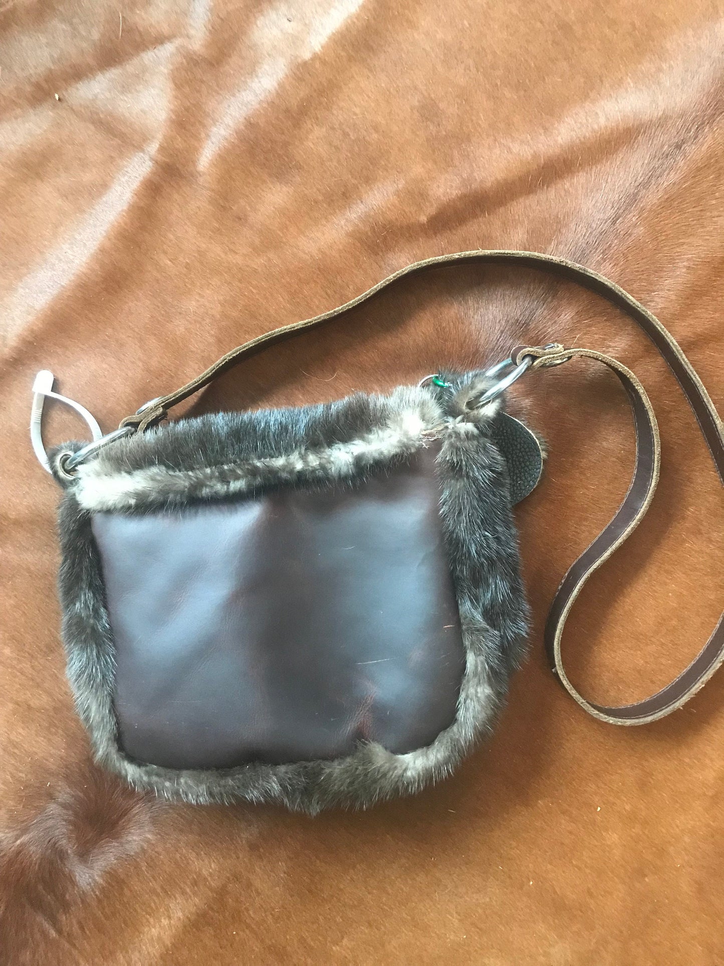 Mountain Man Possible Bag, Shooting bag, Otter fur bag, Muzzleloader bag, Otter, Otter hide Bag, Magnetic enclosure