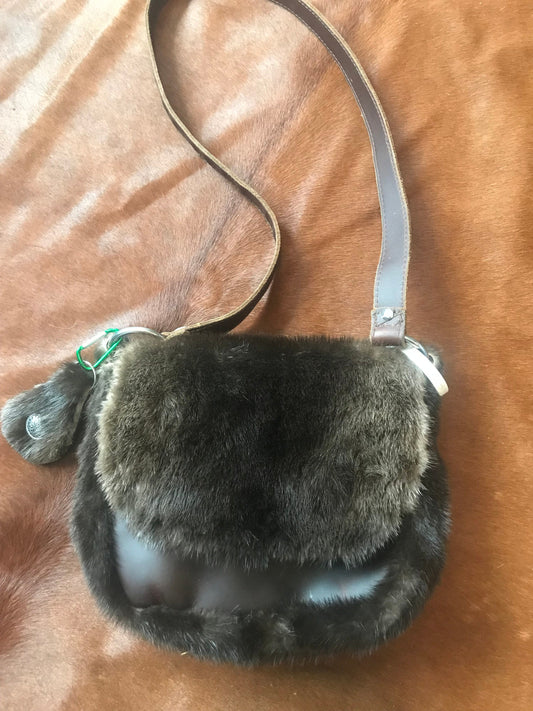 Mountain Man Possible Bag, Shooting bag, Otter fur bag, Muzzleloader bag, Otter, Otter hide Bag, Magnetic enclosure