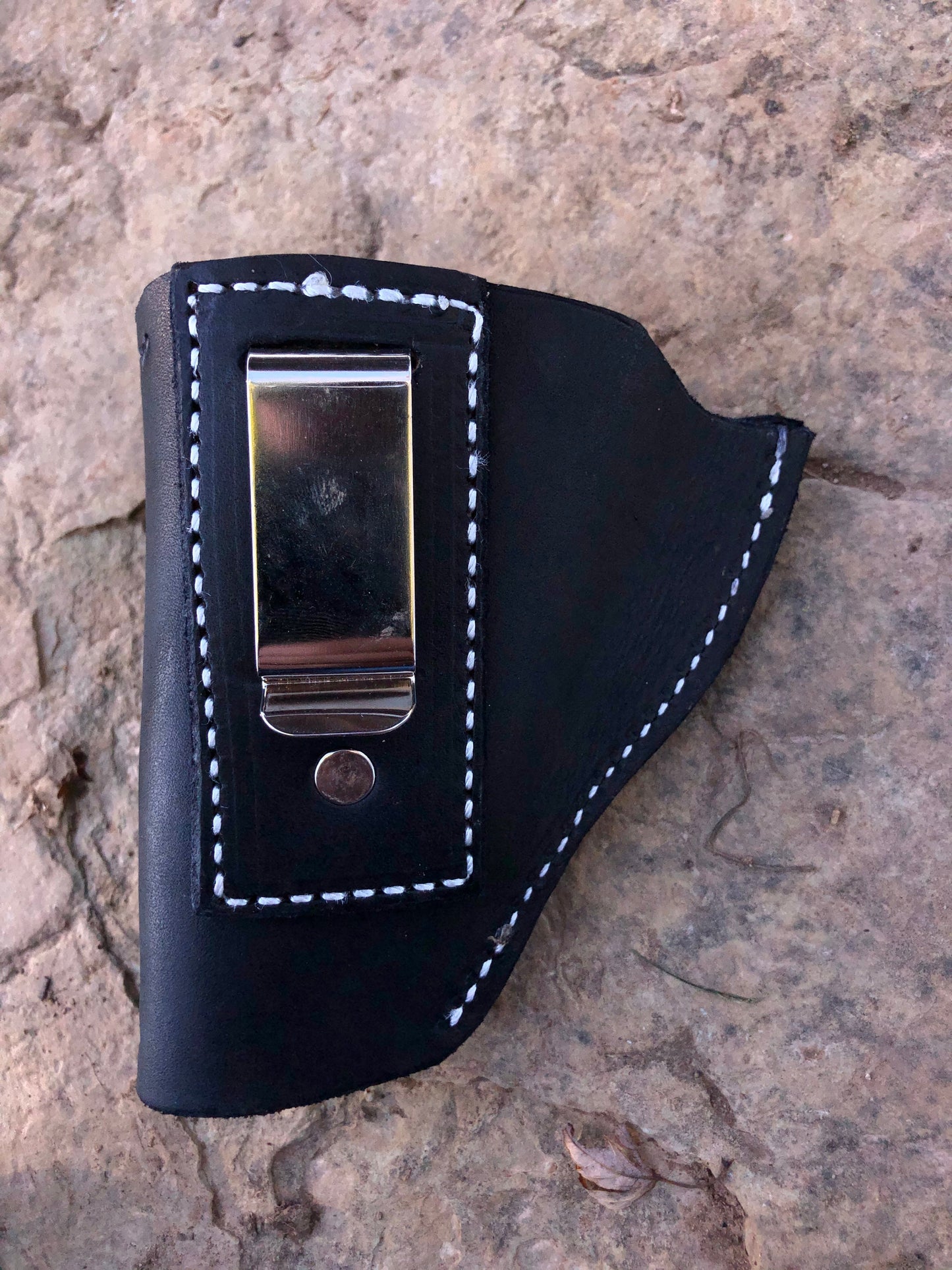 Leather holster for .38 snub nose, Snubnose, .38 holster, Leather Holster, Belt loop holster, Bullet loop holster,